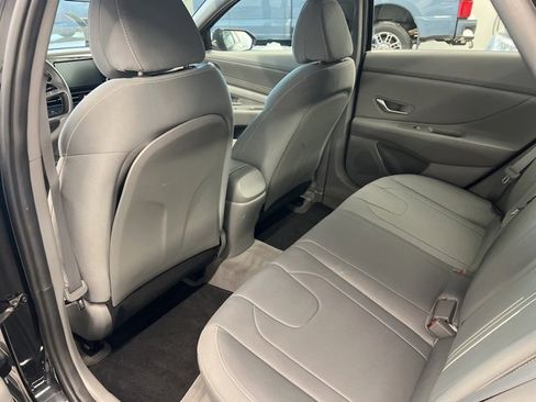 Used 2021 Hyundai Elantra SEL w/ Convenience Package image 25