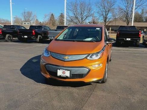 Used 2017 Chevrolet Bolt LT image 3