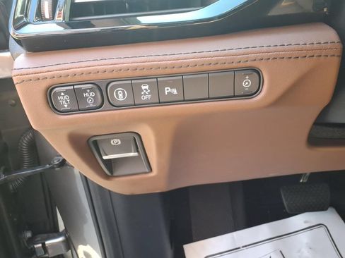Used 2022 Acura MDX w/ Advance Package AWD/4WD image 17
