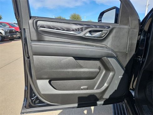 Used 2024 GMC Yukon Denali w/ Advanced Technology Package image 22