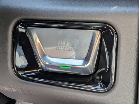 New 2026 GMC Yukon Denali w/ Denali Reserve Package AWD/4WD image 18