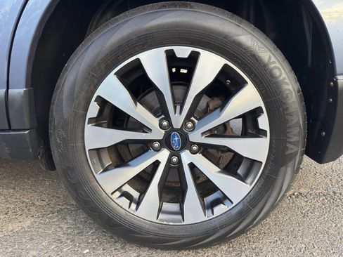 Used 2016 Subaru Outback 2.5i Limited AWD/4WD image 11