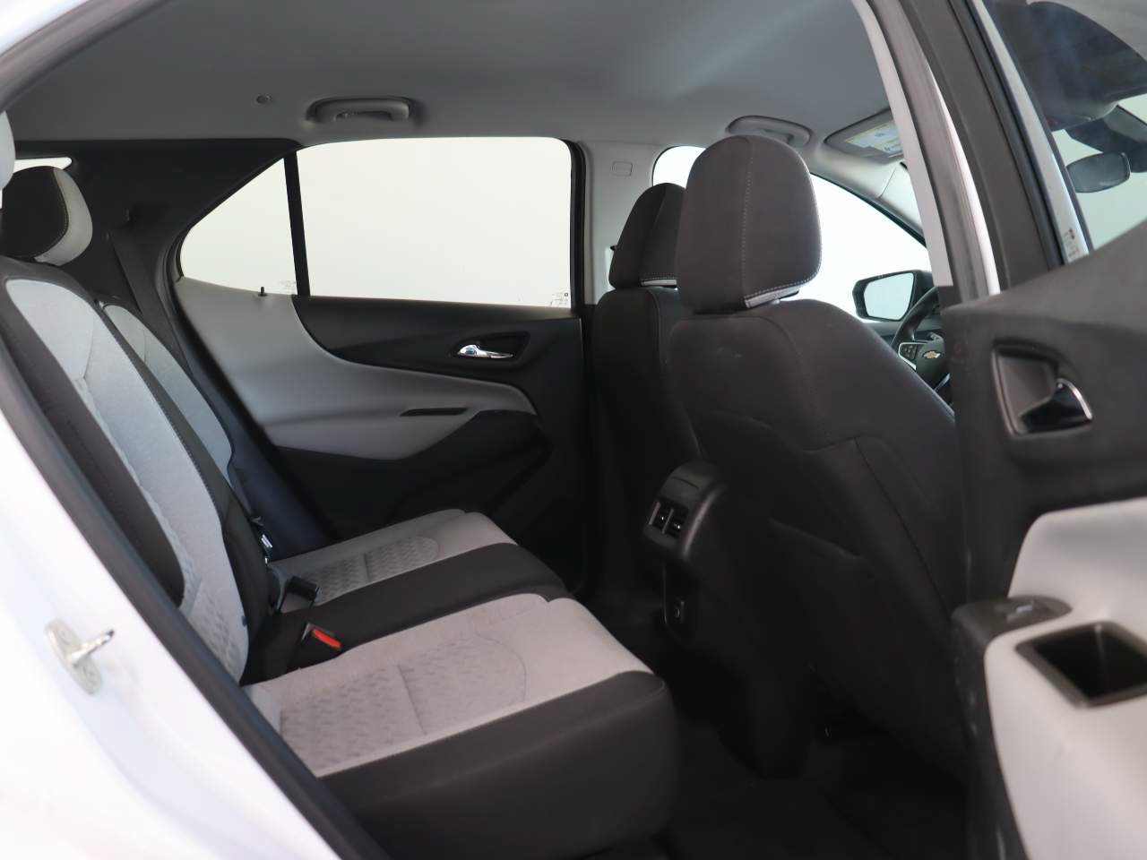 Certified 2023 Chevrolet Equinox LS w/ LS Convenience Package FWD image 17
