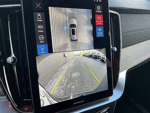 New 2026 Volvo XC90 T8 Plus w/ Protection Package Premier AWD/4WD image 21