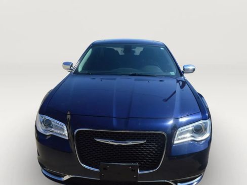Used 2017 Chrysler 300 C AWD/4WD image 2