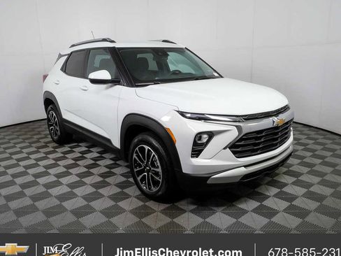 Used 2025 Chevrolet TrailBlazer LT image 24