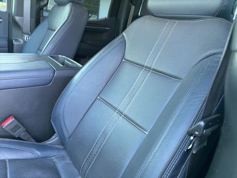 Certified 2025 Chevrolet Silverado 1500 High Country w/ Technology Package AWD/4WD image 5