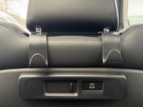 Used 2023 BMW X5 xDrive40i w/ Premium Package image 15