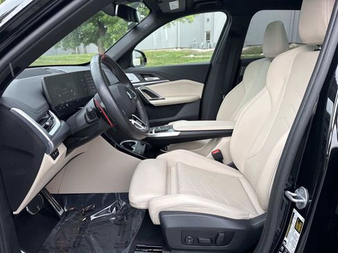 Used 2025 BMW X1 M35i w/ Premium Package AWD/4WD image 14