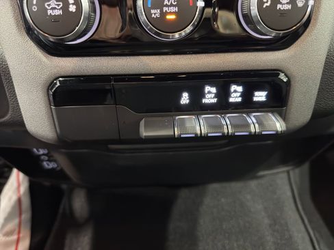 Used 2025 RAM 1500 Tradesman image 33