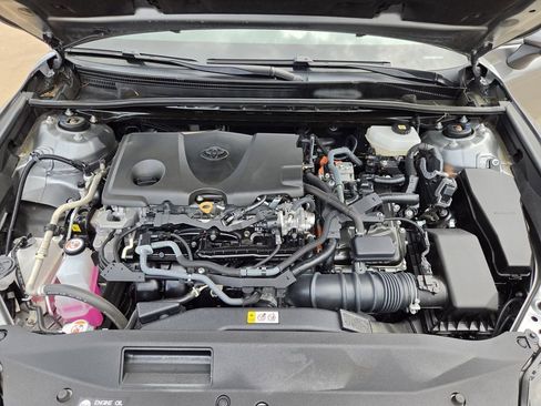 Used 2025 Toyota Camry SE FWD image 31