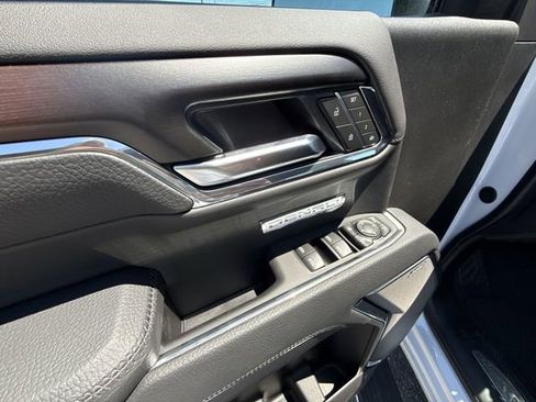 New 2026 GMC Sierra 1500 Denali w/ Denali Reserve Package AWD/4WD image 13