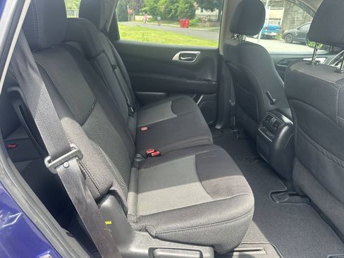 Used 2017 Nissan Pathfinder S FWD image 12