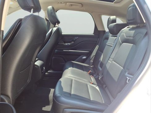 Used 2023 Lincoln Corsair AWD w/ Equipment Group 101A image 9