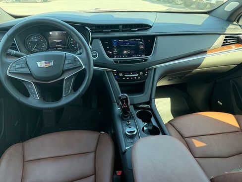 Used 2026 Cadillac XT5 Premium Luxury w/ Driver Assist Package FWD image 10