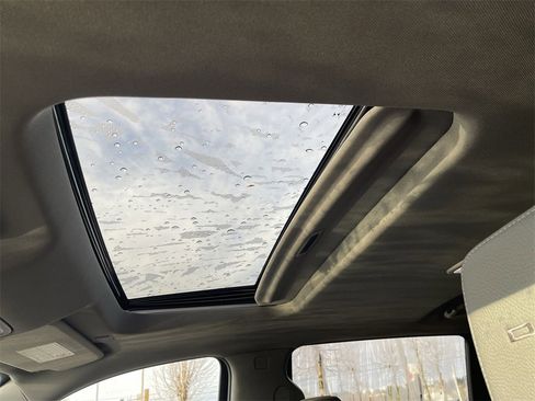 Used 2021 GMC Sierra 3500 Denali w/ Denali Ultimate Package image 19