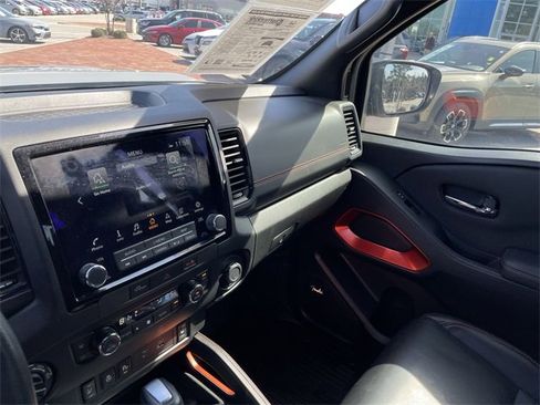 Used 2023 Nissan Frontier PRO-4X w/ Pro-4X Premium Package image 14
