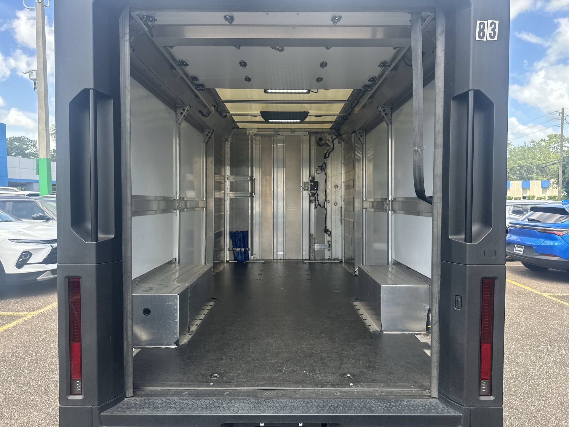 Used 2024 Chevrolet Brightdrop 600 w/ Commercial Equipment Package AWD/4WD image 20