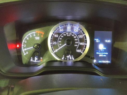 Used 2021 Toyota Corolla LE FWD image 23
