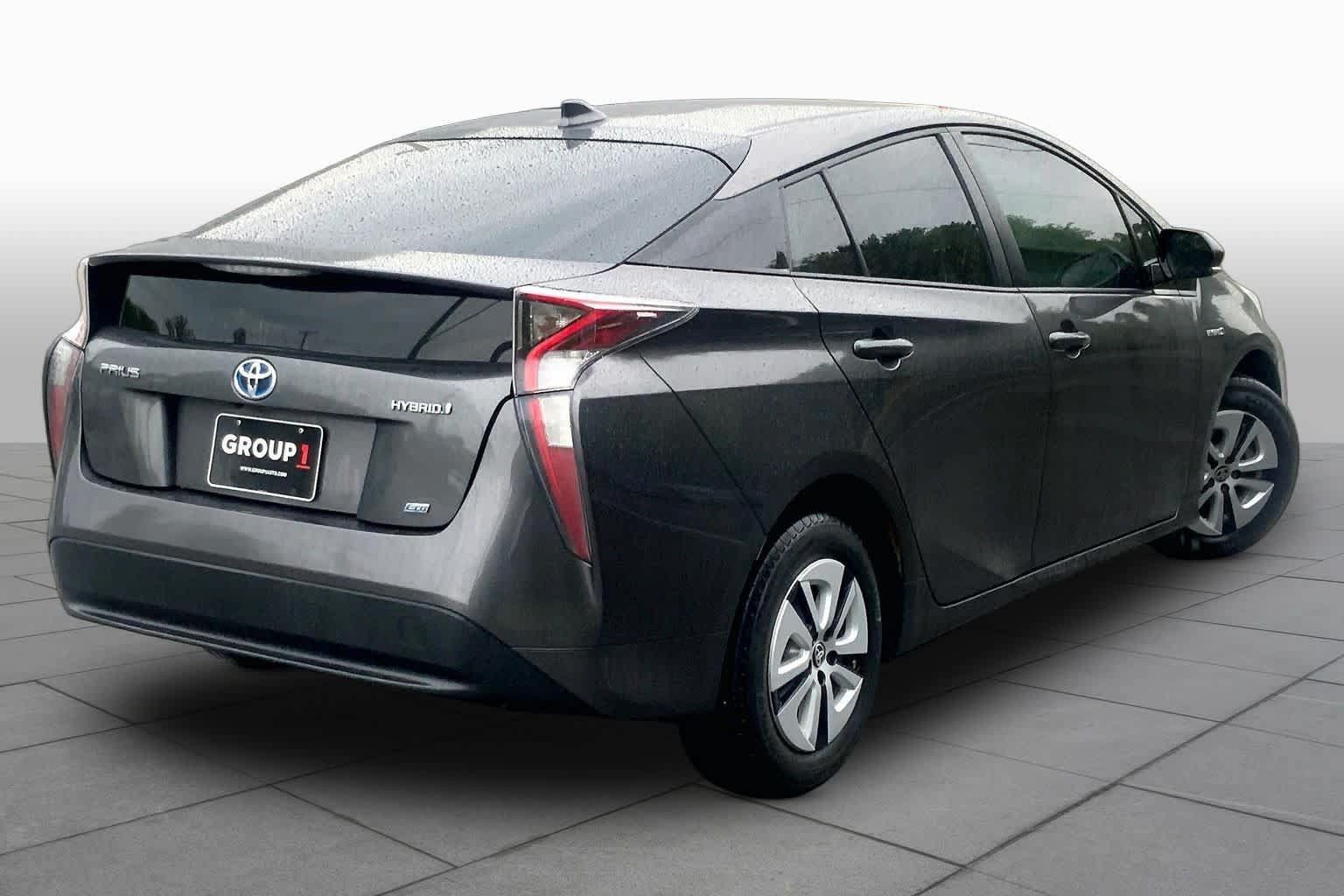 Used 2017 Toyota Prius Two FWD image 12