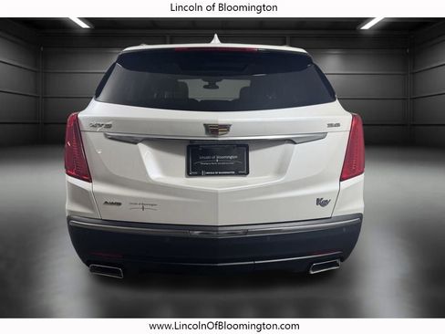 Used 2017 Cadillac XT5 Luxury w/ Driver Awareness Package AWD/4WD image 6