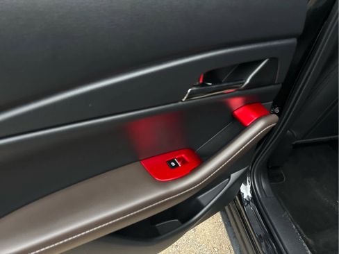 Used 2022 MAZDA CX-30 AWD 2.5 S w/ Premium Package image 24