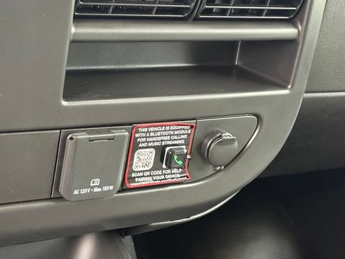 New 2026 GMC Savana 2500 w/ Driver Convenience Package RWD image 20