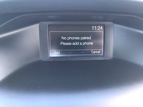 Used 2018 Ford Focus SE w/ SE Appearance Package FWD image 23