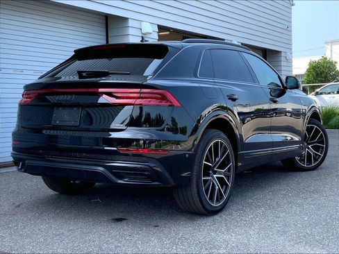 Used 2023 Audi Q8 Prestige w/ Prestige Package AWD/4WD image 12
