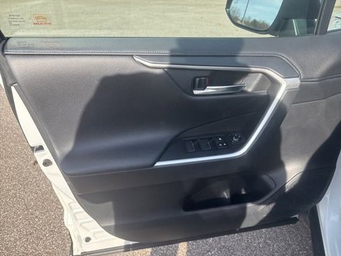Used 2020 Toyota RAV4 XSE image 14
