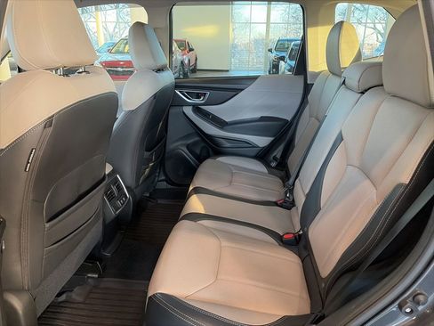 Used 2023 Subaru Forester Limited image 8