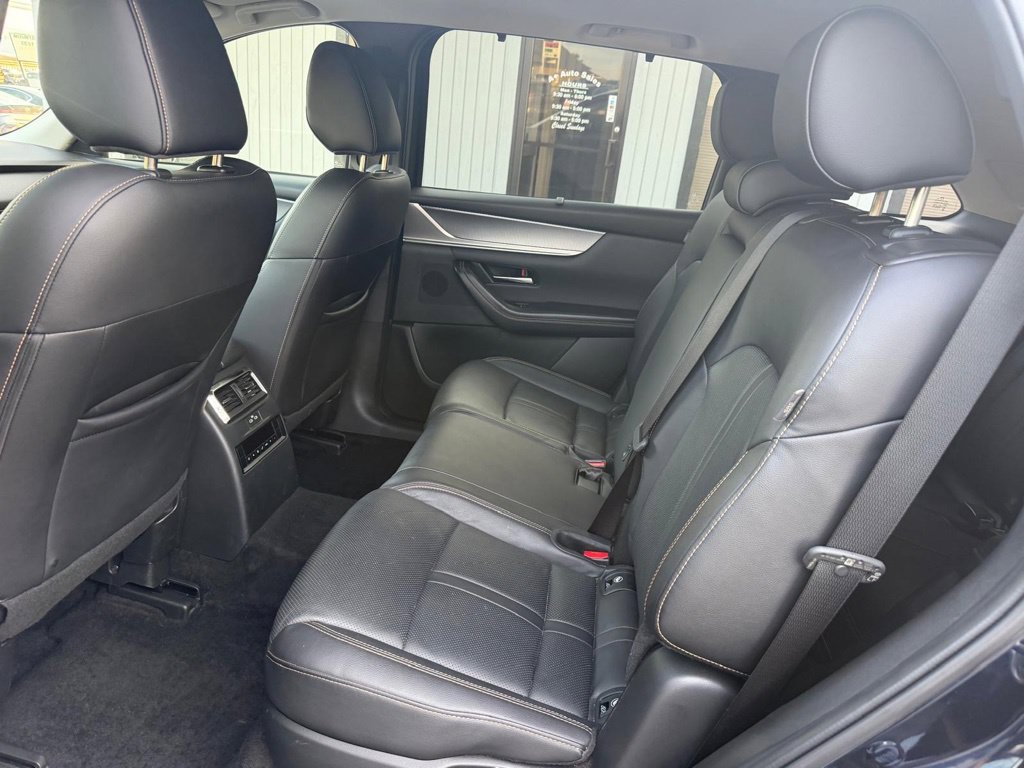Used 2024 MAZDA CX-90 3.3 Turbo w/ Preferred Package AWD/4WD image 14