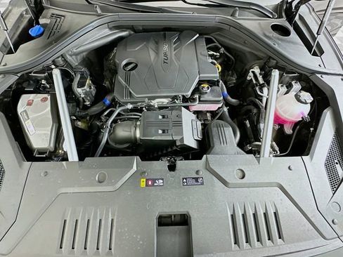 Certified 2026 Genesis GV70 2.5T Advanced image 32