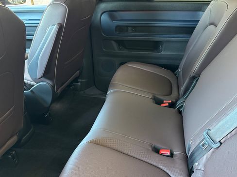 New 2025 Volkswagen ID. Buzz Pro S RWD image 12