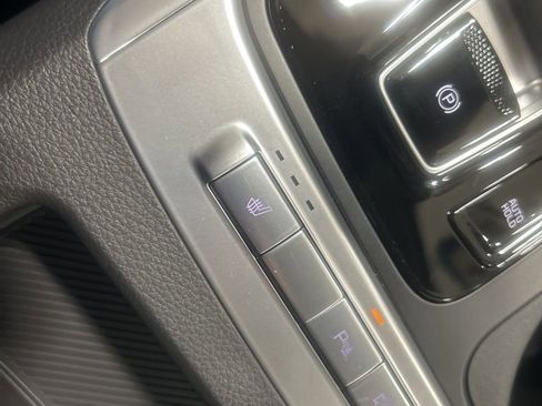 New 2026 Kia Carnival EX image 22