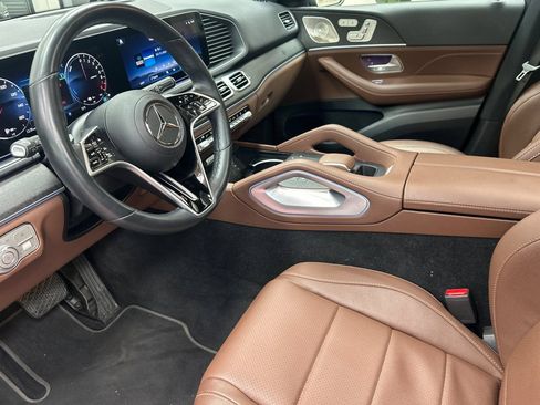Used 2025 Mercedes-Benz GLE 450e 4MATIC image 13