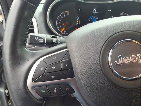 Used 2021 Jeep Grand Cherokee Limited image 14