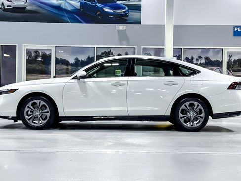 Used 2024 Honda Accord EX-L image 2
