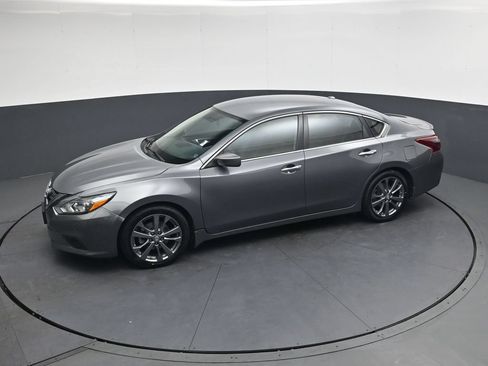 Used 2018 Nissan Altima 2.5 SR w/ SR Special Edition FWD image 30