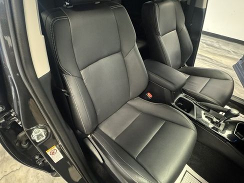 Used 2018 Toyota RAV4 Limited w/ All Weather Liner Package AWD/4WD image 32