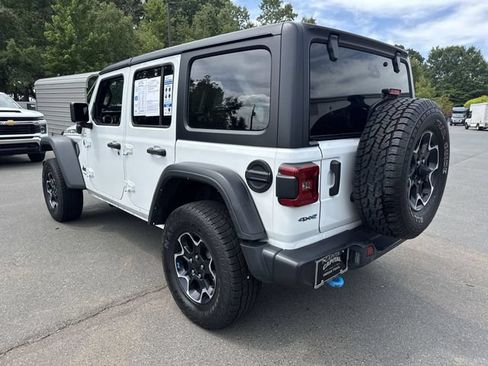 Used 2022 Jeep Wrangler Unlimited Rubicon 4xe w/ Cold Weather Group AWD/4WD image 11