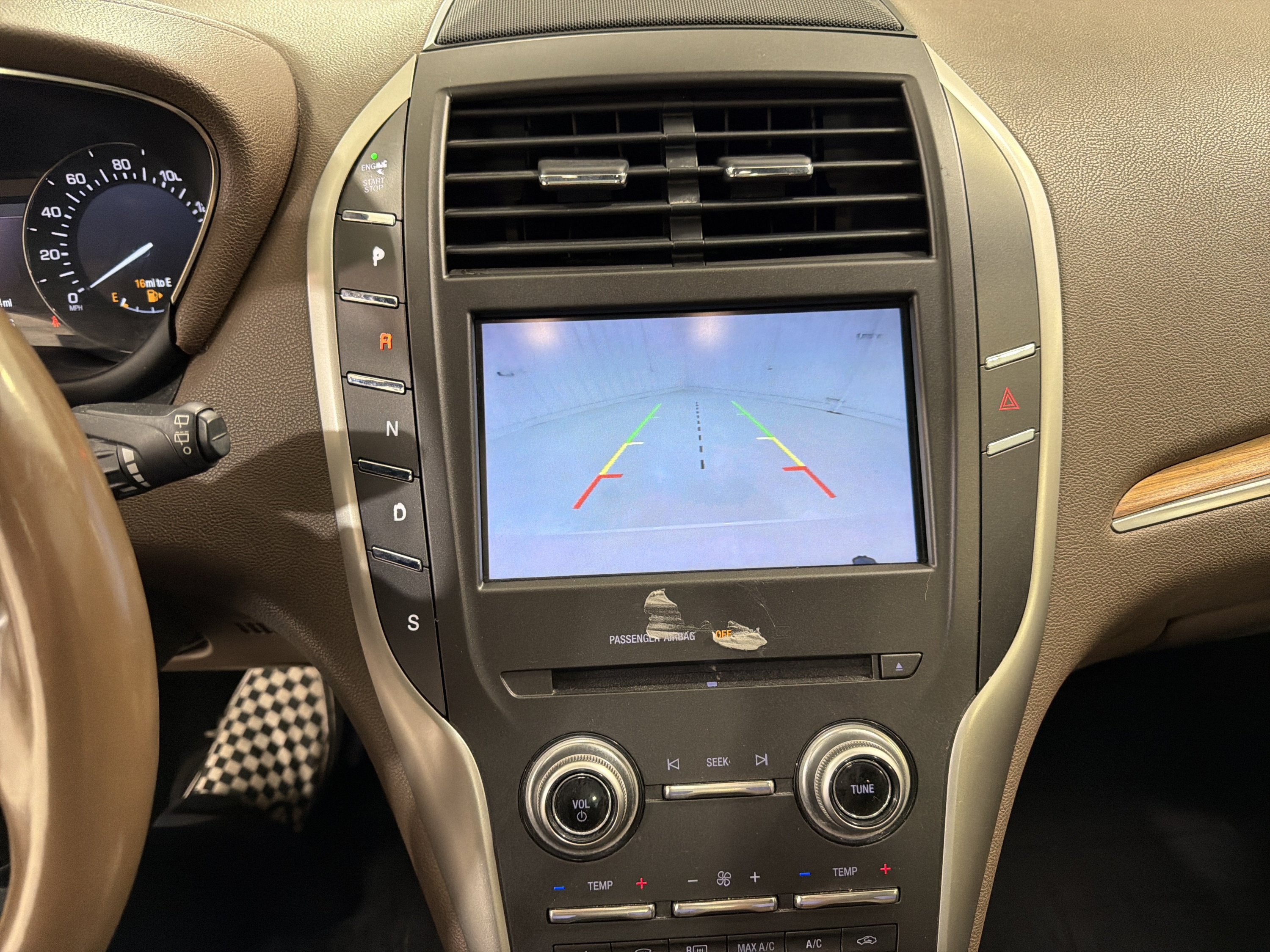 Used 2015 Lincoln MKC FWD w/ Equipment Group 102A Reserve image 17