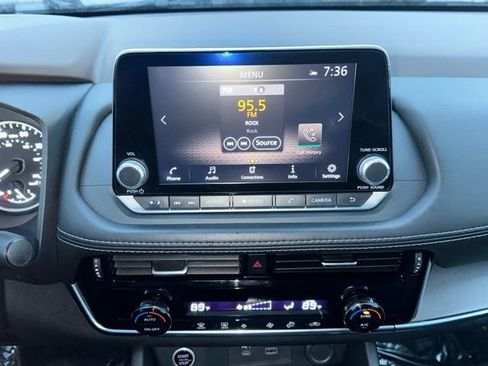 Certified 2021 Nissan Rogue SV image 34