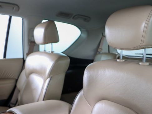 Used 2022 Nissan Armada SL w/ Captain's Chairs Package image 26