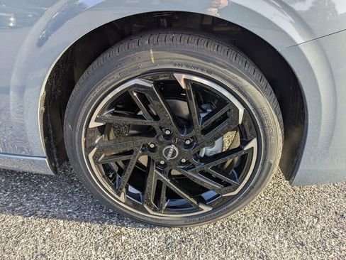 New 2026 Nissan Sentra SR w/ Floor Mat Package FWD image 11