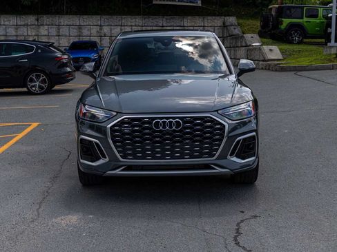 Used 2024 Audi Q5 2.0T Premium w/ Convenience Package AWD/4WD image 2