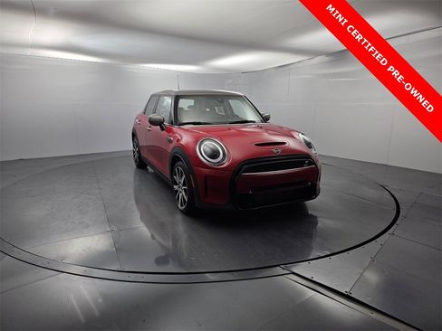 Used 2023 MINI Cooper S w/ Signature Upholstery Package image 3