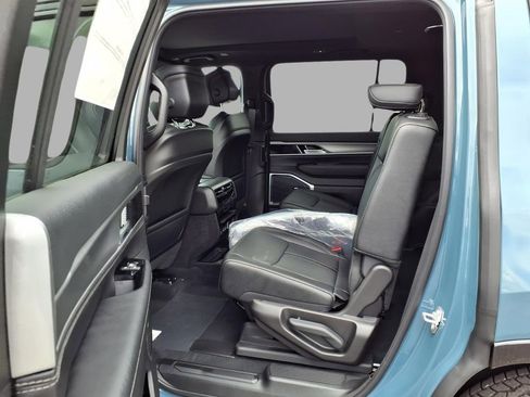 New 2026 Jeep Grand Wagoneer 4WD image 27