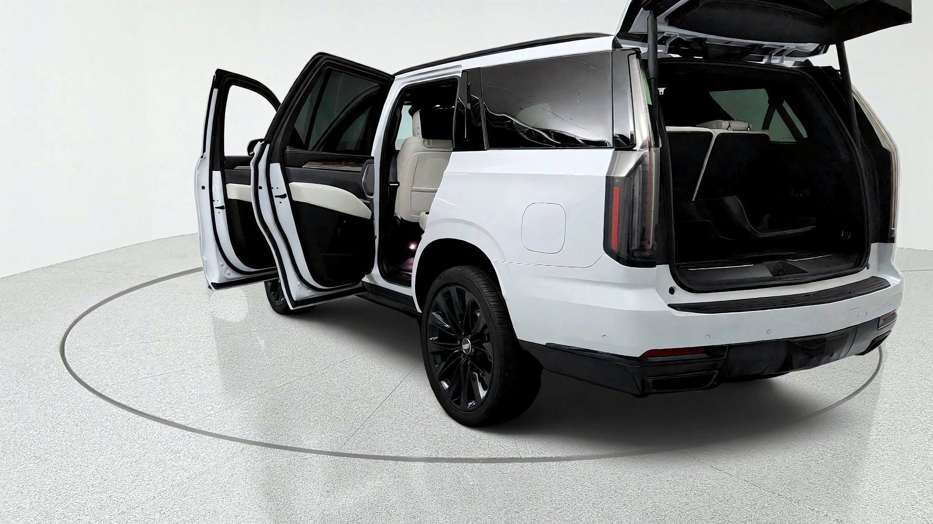 Certified 2026 Cadillac Escalade Platinum Sport w/ LPO, ONYX Package AWD/4WD image 11