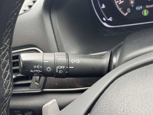 Used 2019 Honda Accord Sport image 18